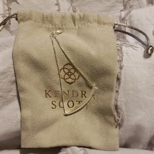 🎁🦋 Kendra Scott bracelet